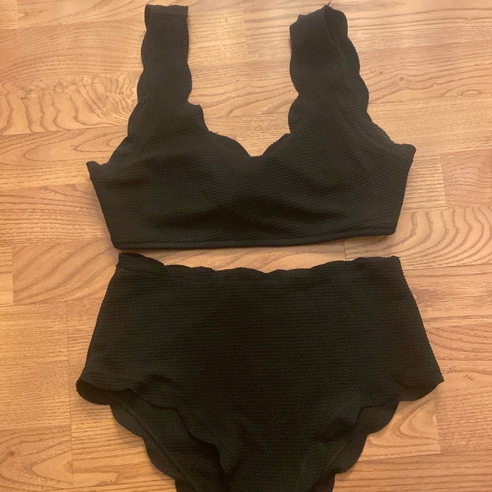 Scalloped black bikini